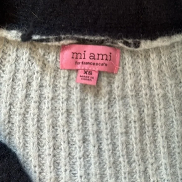 FRANCESCA'S
Dream Colorblock Short Cardigan - Picture 6 of 9